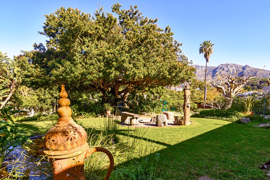 5 Bedroom Property for Sale in Constantia Western Cape